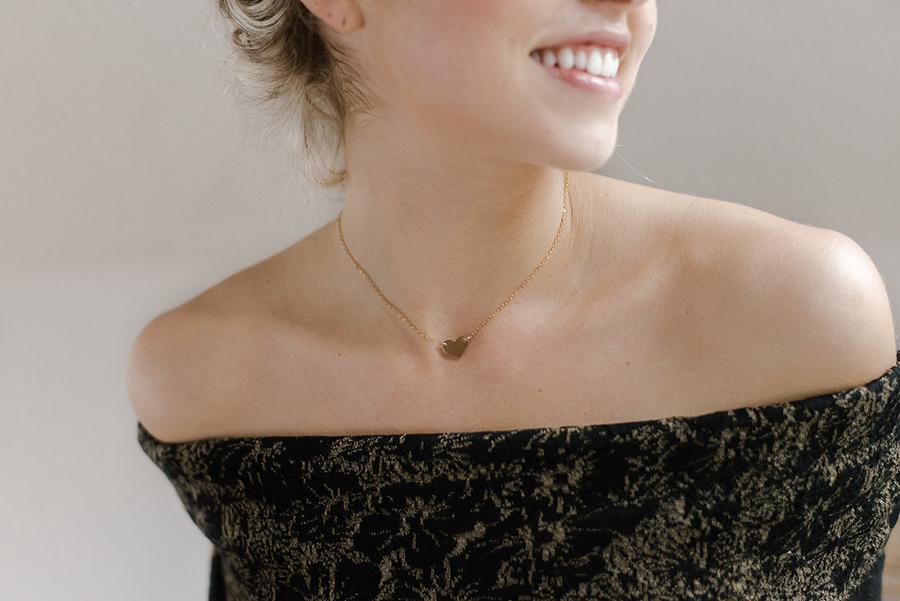 Sweetheart Choker Necklace in Gold