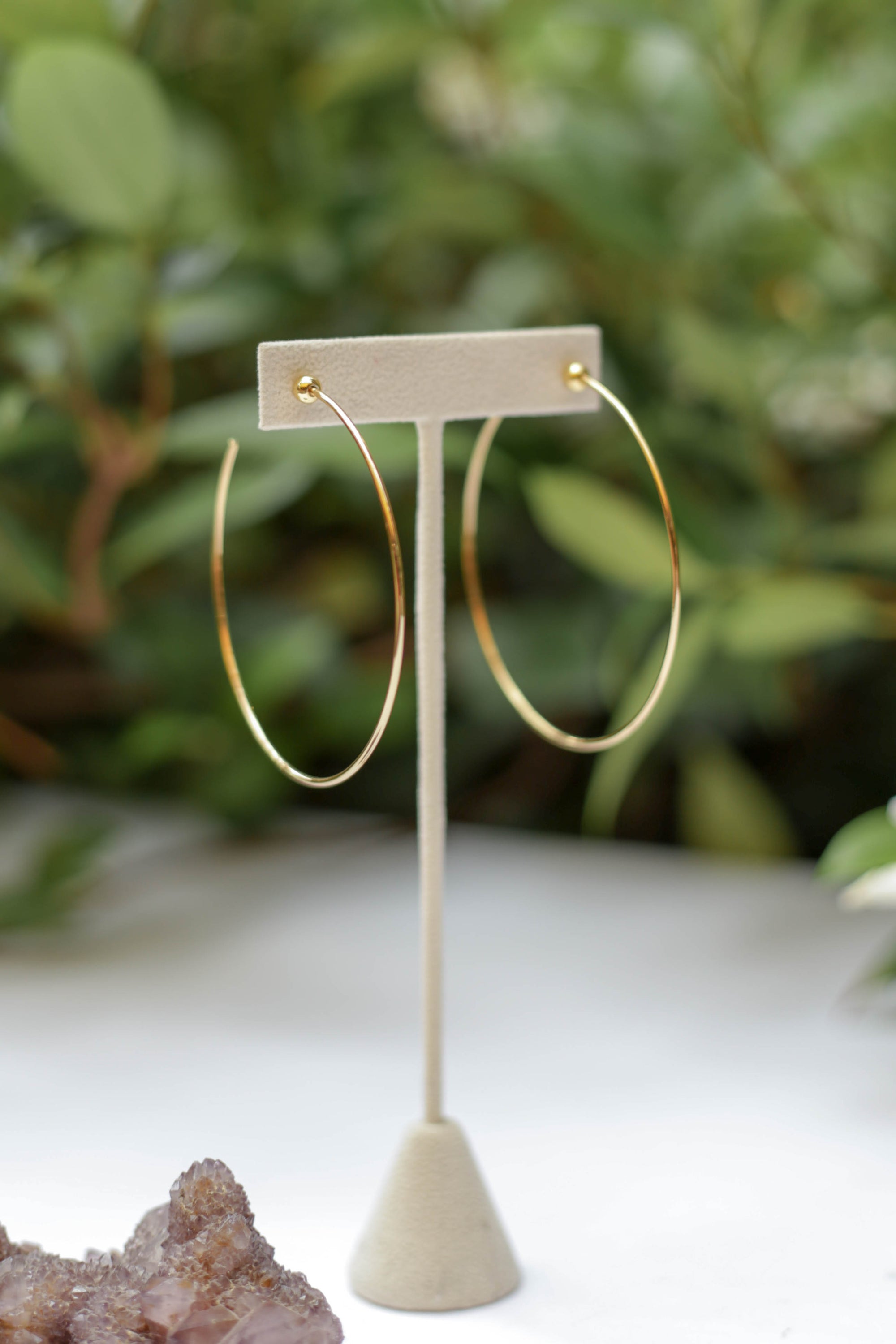 Medium Icon Hoops in Gold