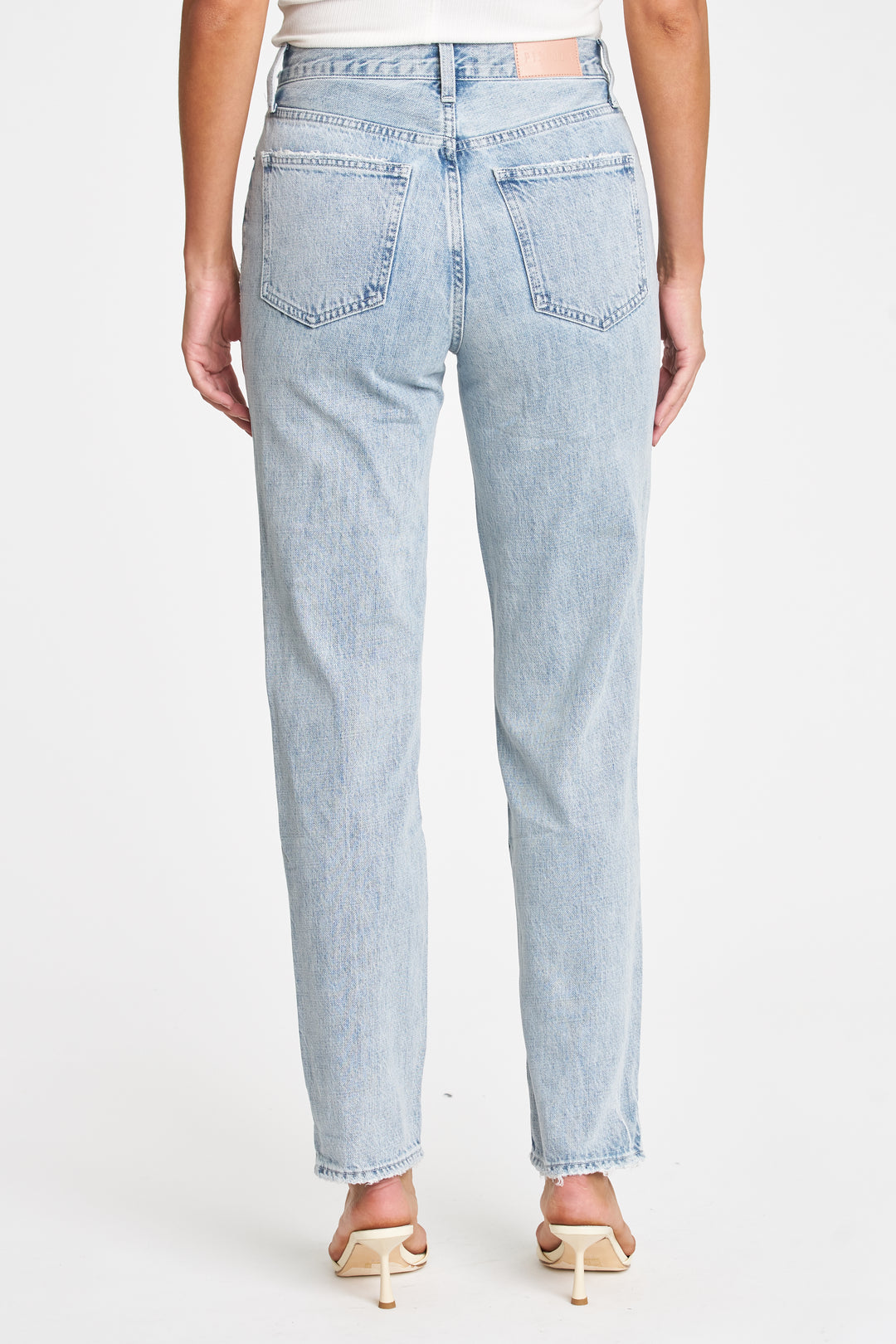 Presley High Rise Relaxed Jean in Gifted